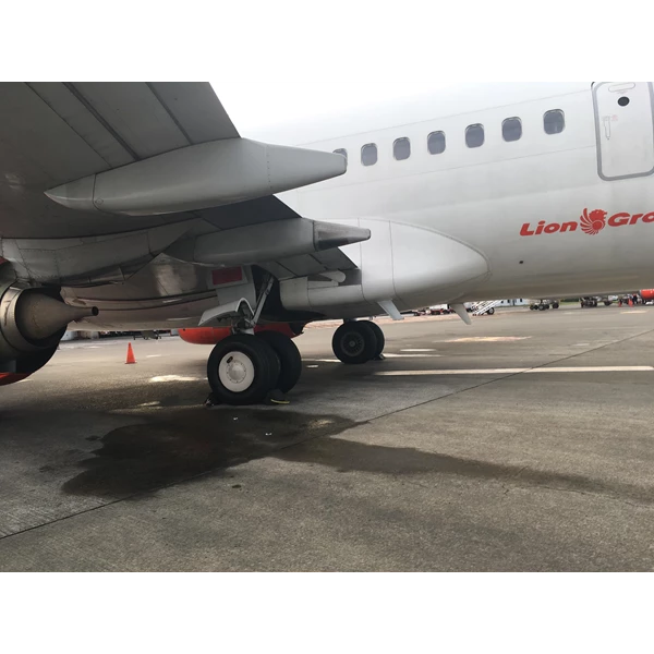 Rubber Wheel Chock / Ganjal Ban Pesawat dan Mobil